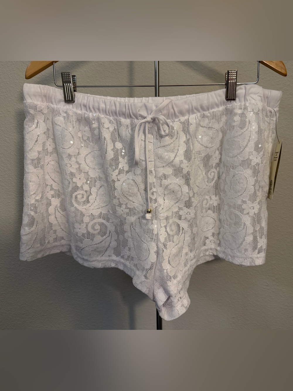 NWT No Boundaries White Floral Lace Sequin Shorts Size XL 16-18 Swim Cover Up